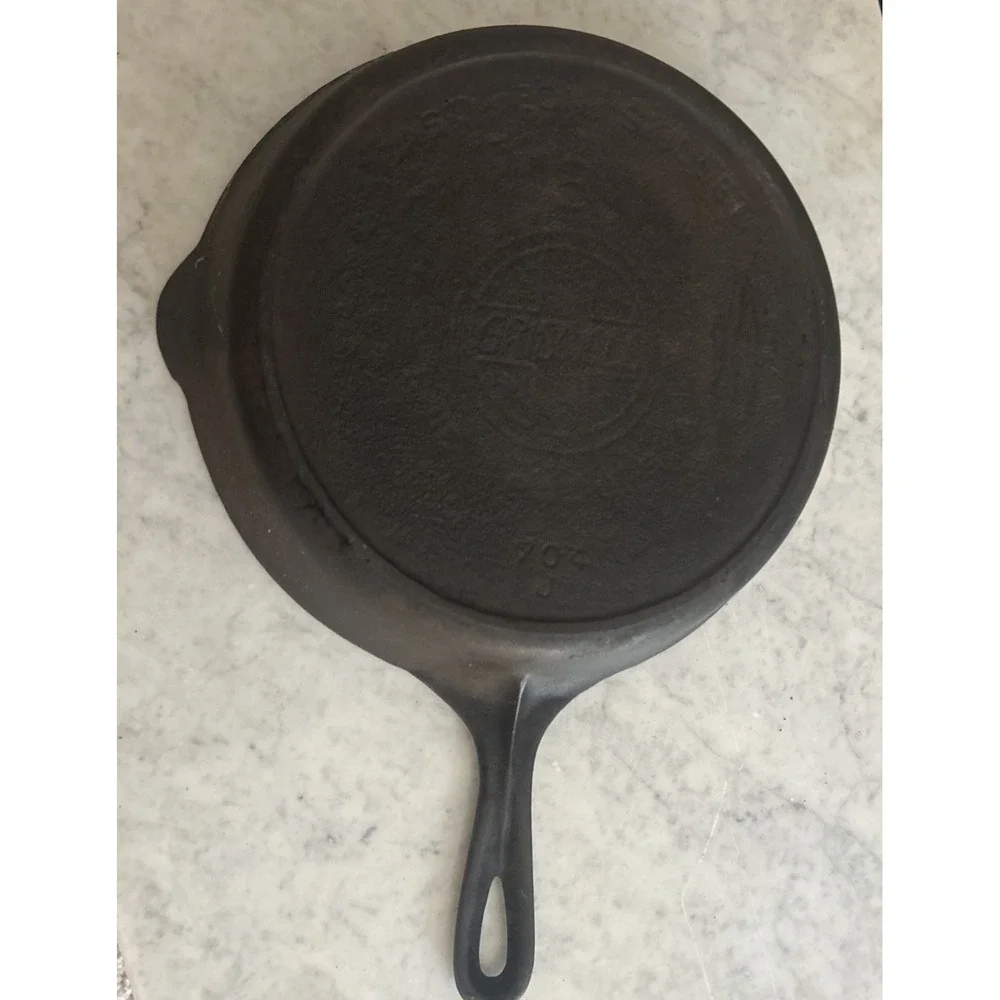 Griswold Large Block Logo - #8 Cast Iron Skillet VTG